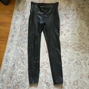 Spanx women’s faux leather leggings - black